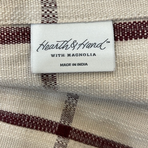 Beige/wine red Plaid Patterned 100% Cotton Table Runner, Hearth & Hand. 20”x90”. - Picture 3 of 4